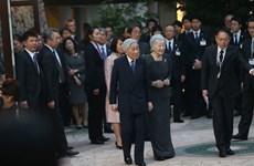 Japanese Emperor meets with JICA volunteers in Vietnam