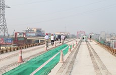 Gov’t urges early completion of Hanoi rail projects