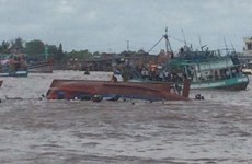Boat capsizes, 2 killed in Nghinh Ong fest tragedy