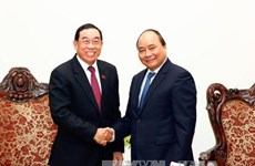 PM vows to help Laos develop transport infrastructure