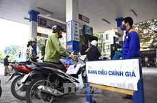 Petrol prices increase by 350 VND per litre