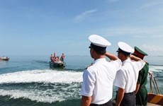 200 youngsters dispatched to visit Truong Sa archipelago