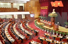 Party Central Committee’s 5th meeting issues three resolutions on economy