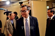 Cambodia lifts ban on former opposition leader’s return
