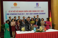 Vietnam, United Nations sign one strategic plan for 2017-2021