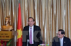 Deputy PM hails role of Vietnamese community in Singapore 