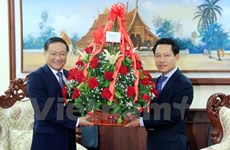 Vietnam’s top leaders send anniversary congratulations to Laos 