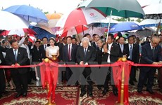 Party leader continues activities as part of state visit to Cambodia 
