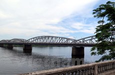 Thua Thien-Hue restores Trang Tien Bridge 