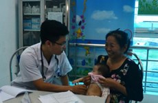 Thai Binh: Poor children get free heart checkups in two-day event
