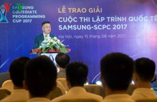 Vietnamese students compete in international IT finals