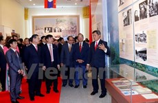 Exhibition spotlights Vietnam-Laos special solidarity