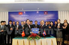 Vietnam, Laos foster information, communication partnership