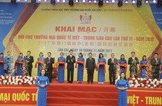 Vietnam, China boost trade through international fairs