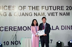 Vietnamese student receives APEC 2017 VOF’s leadership award