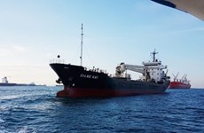 Philippines rescues Vietnamese sailors 