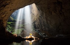  Russian paper hails Son Doong Cave as lost world underground