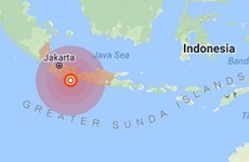 Strong earthquake shakes Indonesia