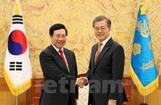 Deputy PM Minh meets with RoK leaders, businesses