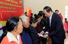 President visits Gia Lai province ahead of Tet