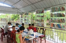 Children flock to Hai Duong reading garden