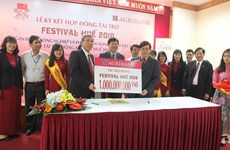 Agribank funds 1 billion VND for Hue Festival 2018