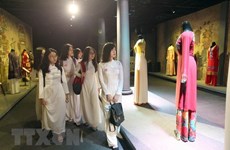 Over 3,000 people in ao dai join mass performance in HCM City 