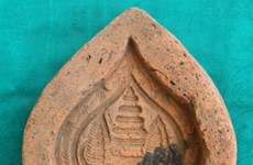 700-year-old clay mould unearthed in central province