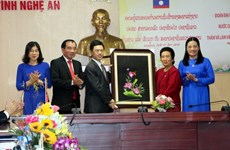 Lao NA committee for ethnic affairs delegation visits Nghe An