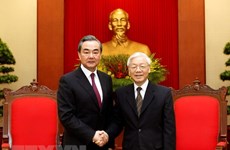 Party General Secretary hosts Chinese State Councillor