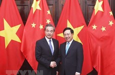 Deputy PM holds talks with Chinese Foreign Minister
