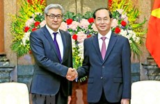 President Tran Dai Quang hails consolidated friendship with Mongolia 