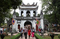 Tourists crowd Hanoi’s places of interest during four-day holiday
