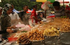 Malaysia calls on people to avoid food wastage in Ramadan