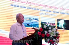 Vietnam central localities promote tourism in Laos 