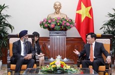 Vietnam, Canada forge defence cooperation 