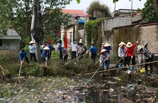 Religious followers in Hanoi join hands to protect environment