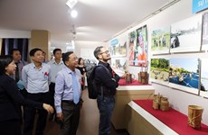 Exhibition highlights 20-year development of central, Central Highlands regions 