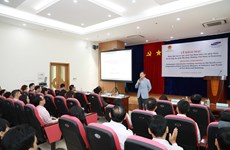 Samsung Vietnam opens more training courses for consultants in support industry
