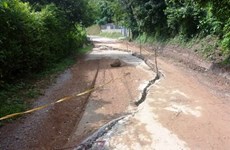 Hoa Binh: subsidence on roads due to torrential rains
