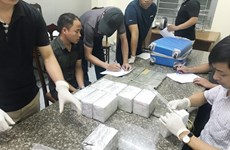 Hanoi police prosecute two men for illegal drug trafficking 