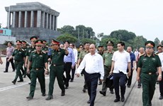 PM inspects maintenance of President Ho Chi Minh Mausoleum 