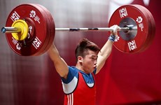 Weightlifter Trinh Van Vinh wins silver at ASIAD