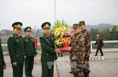 Lao Cai border guards maintain sound partnership with Chinese peers
