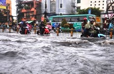 HCM City seeks PM’s help on flooding project