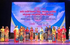 ASEAN traditional costumes, art performed in Hanoi