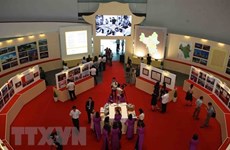Over 1,000 precious items donated to Hanoi Museum