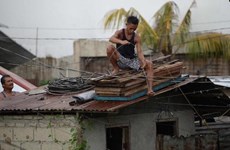 Super Typhoon Mangkhut makes landfall in Philippines