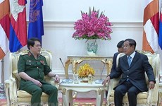 Vietnam boosts defence cooperation with Cambodia
