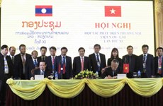 Vietnam, Laos cooperate to develop border trade